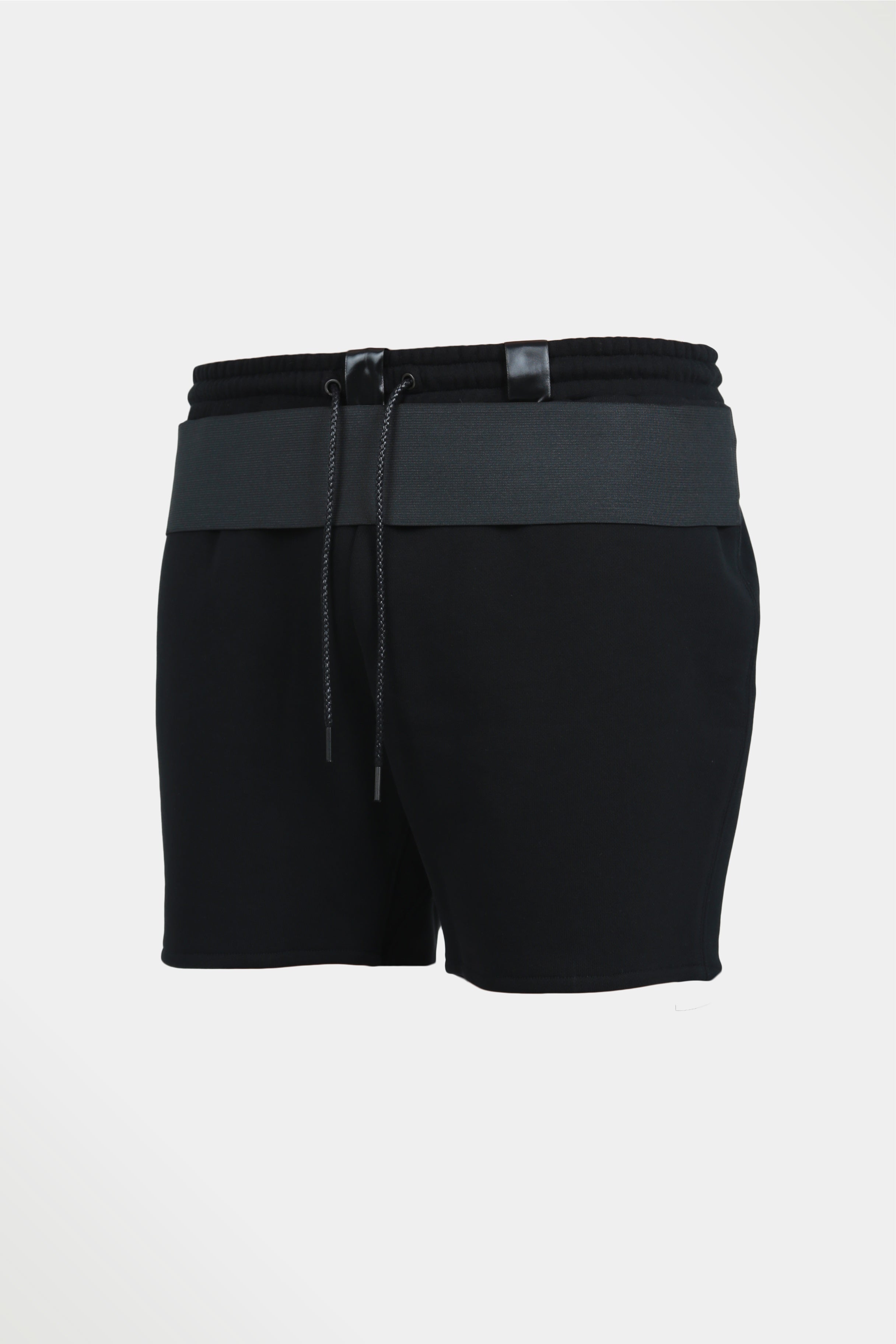 shorts tucked-in "pupil black"